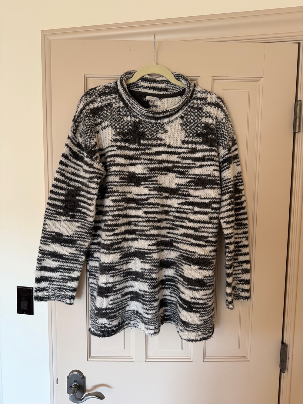 Ecote Black & White Marbled Sweater